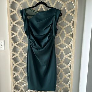 Beautiful deep green Hoss Interopia dress